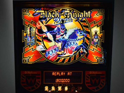 01 Black knight 2000 bg