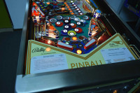 06 eight ball Deluxe 06 eight ball Deluxe