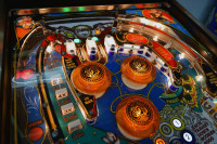 12 eight ball Deluxe 12 eight ball Deluxe