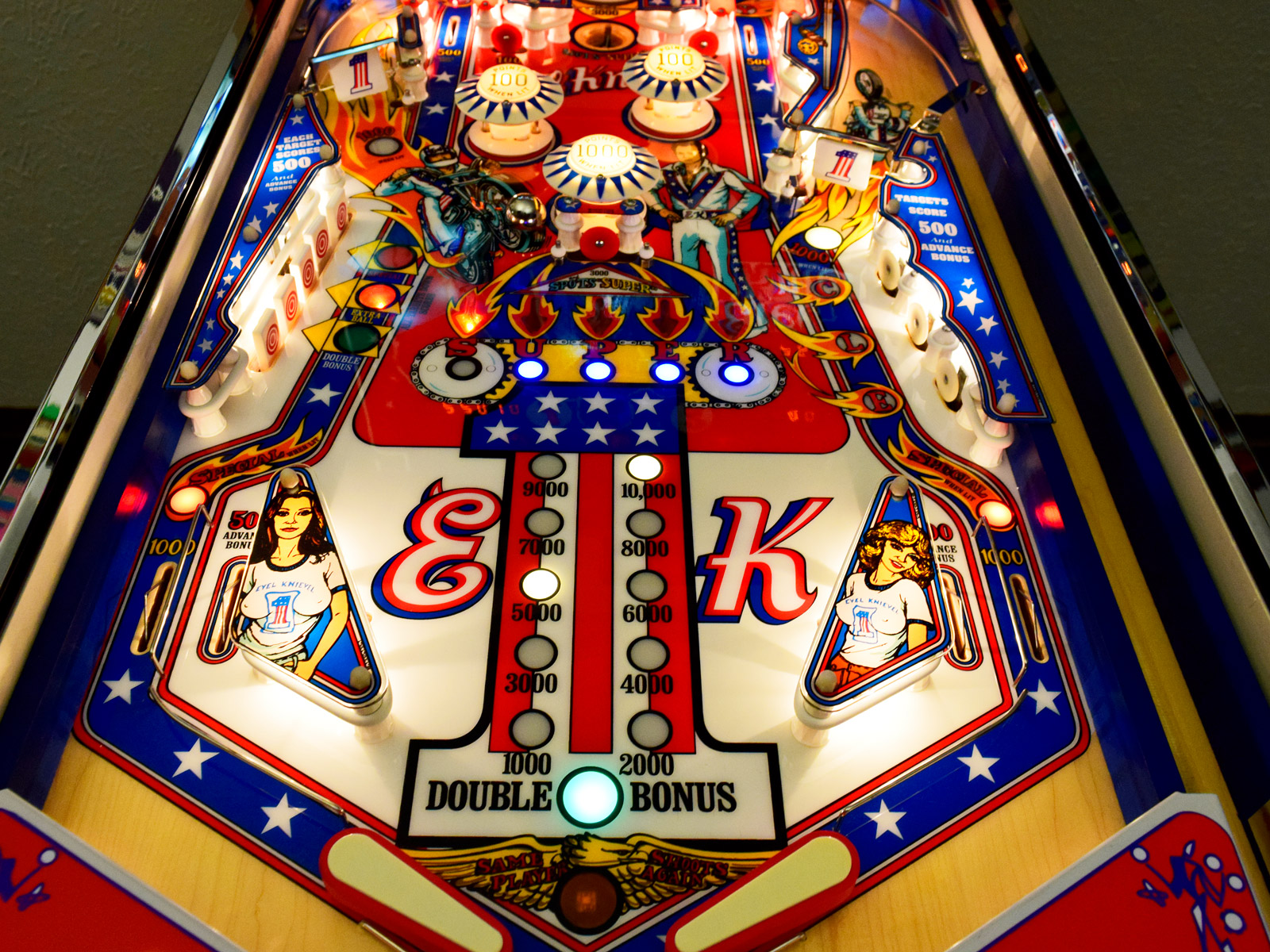 Flipper Bally Evel Knievel 1977